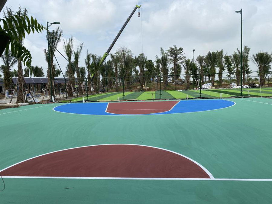 Thi c&ocirc;ng s&acirc;n b&oacute;ng rổ, b&oacute;ng chuyền, Pickleball KĐT Ecopark