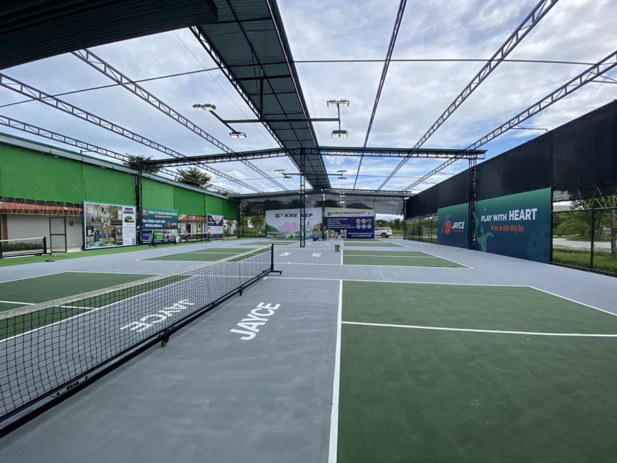 Thi c&ocirc;ng s&acirc;n pickleball KĐT Handico Vinh T&acirc;n Phường Trường Vinh, Nghệ An
