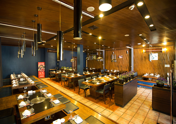 Thiết kế thi c&ocirc;ng nh&agrave; h&agrave;ng lẩu nướng kh&ocirc;ng kh&oacute;i BBQ Vinh Nghệ An H&agrave; Tĩnh