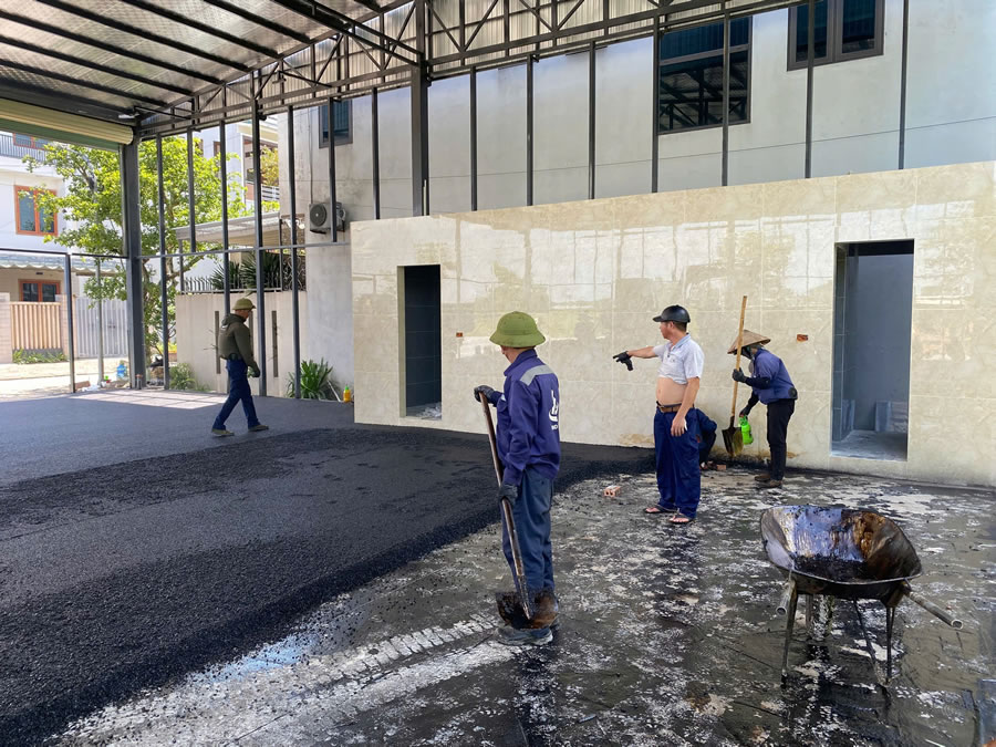 Thi c&ocirc;ng thảm nhựa đường n&oacute;ng Asphalt s&acirc;n Pickleball Tennis	